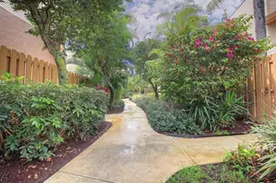 616 Executive Center Dr, West Palm Beach, FL 33401 - Photo 1