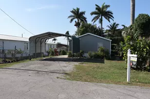 817 E 7th St, Pahokee, FL 33476 - Photo 1