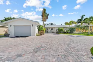 726 SE Seahouse Dr, Port Saint Lucie, FL 34983 - Photo 1