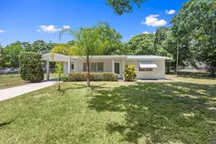 903 S 27th St, Fort Pierce, FL 34947 - Photo 1