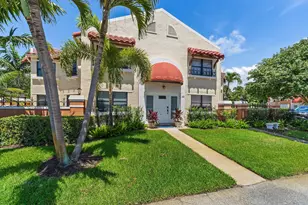 15 Uno Lago Dr, Juno Beach, FL 33408 - Photo 1