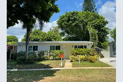 5523 Columbus Road, West Palm Beach, FL 33405 - Photo 1