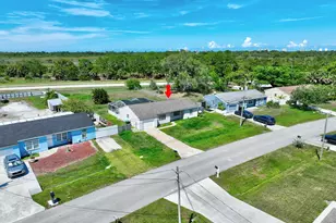 1669 SE North Blackwell Dr, Port Saint Lucie, FL 34952 - Photo 1