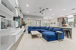 5119 Artesa Way W, Palm Beach Gardens, FL 33418 - Photo 1