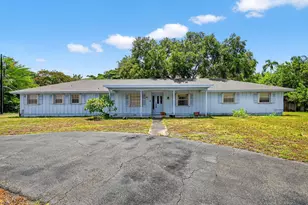 6581 Hillside Ln, Lake Worth, FL 33462 - Photo 1