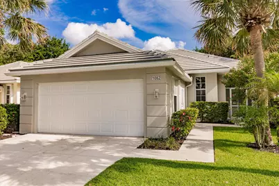1082 Bedford Avenue, Palm Beach Gardens, FL 33403 - Photo 1