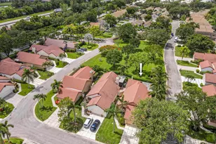 85 Ironwood Way N, Palm Beach Gardens, FL 33418 - Photo 1