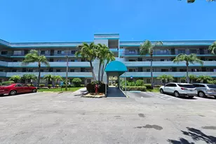 4725 Lucerne Lakes Blvd E, Lake Worth, FL 33467 - Photo 1