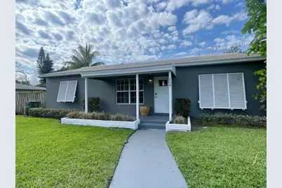 204 SE 2nd Avenue, Boynton Beach, FL 33435 - Photo 1