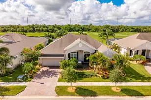 7201 E Village Square, Vero Beach, FL 32966 - Photo 1