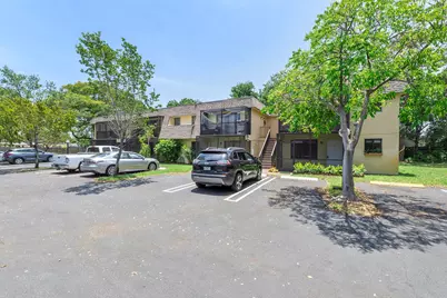 1325 S Flagler Avenue #104, Pompano Beach, FL 33060 - Photo 1