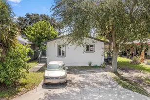 229 SW 1st Ave, Delray Beach, FL 33444 - Photo 1