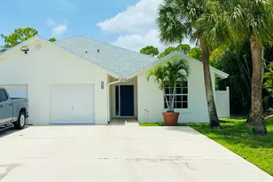 194 Sparrow Dr, Royal Palm Beach, FL 33411 - Photo 1