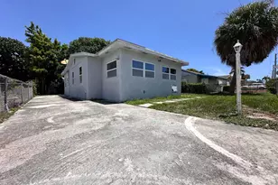 840 W 1st St, Riviera Beach, FL 33404 - Photo 1