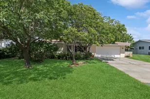 167 NW 6th Ave, Boca Raton, FL 33432 - Photo 1