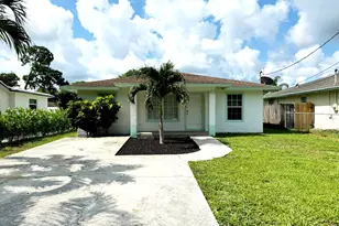 6682 4th St, Jupiter, FL 33458 - Photo 1