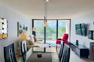 1830 Embassy Dr, West Palm Beach, FL 33401 - Photo 1