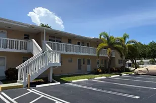 2223 NE 1st Ct, Boynton Beach, FL 33435 - Photo 1