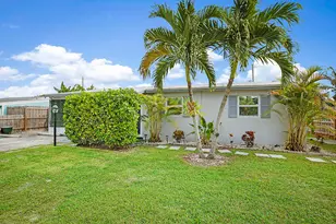 9278 Bloomfield Dr, Palm Beach Gardens, FL 33410 - Photo 1