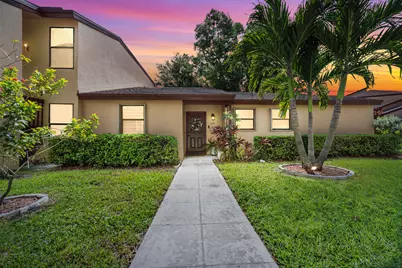 908 Lakeview Circle, Royal Palm Beach, FL 33411 - Photo 1