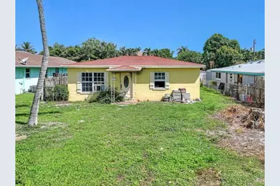 245 NE 11th Street, Delray Beach, FL 33444 - Photo 1