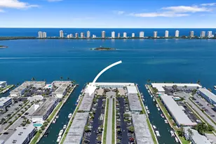 109 Wettaw Ln, North Palm Beach, FL 33408 - Photo 1