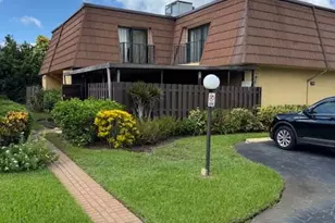 4221 Turnberry Cir, Lake Worth, FL 33467 - Photo 1