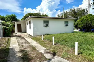 5712 Pinewood Ave, West Palm Beach, FL 33407 - Photo 1