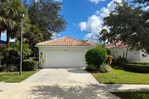 2053 Valencia Dr, Delray Beach, FL 33445 - Photo 1