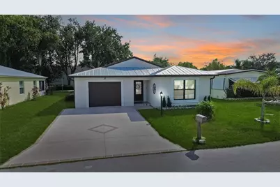 10 Santa Maria Court, Port Saint Lucie, FL 34952 - Photo 1