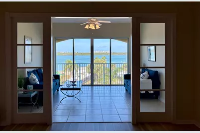 38 Harbour Isle Drive E #Ph01, Fort Pierce, FL 34949 - Photo 1