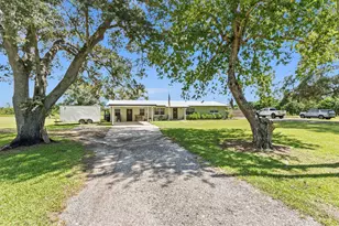 340 N Ffa Rd, Fort Pierce, FL 34945 - Photo 1