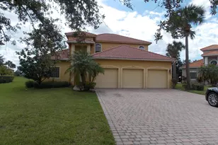 323 NW Sheffield Cir, Port Saint Lucie, FL 34983 - Photo 1