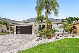 21380 Bridgeview Dr, Boca Raton, FL 33428 - Photo 1