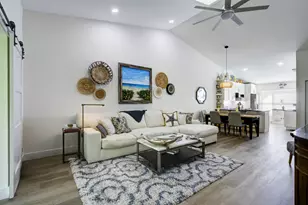 10976 SE Sea Pines Cir, Hobe Sound, FL 33455 - Photo 1