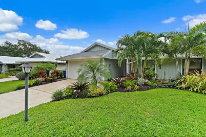 12787 SE Pinehurst Court, Hobe Sound, FL 33455 - Photo 1