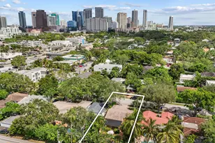 712 SE 11th Ct, Fort Lauderdale, FL 33316 - Photo 1