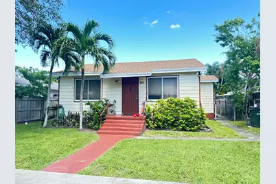 225 NE 13th Street, Delray Beach, FL 33444 - Photo 1