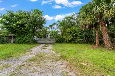 5710 E Tangerine Lane, Okeechobee, FL 34972 - Photo 1