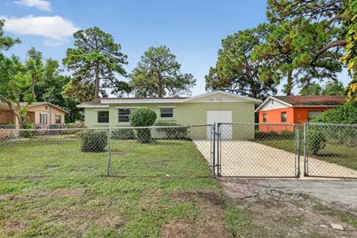 3003 Avenue M, Fort Pierce, FL 34947 - Photo 1