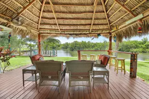 702 Ramie Ct, Port Saint Lucie, FL 34952 - Photo 1