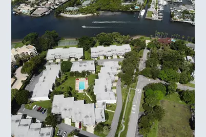 386 Golfview Road #F, North Palm Beach, FL 33408 - Photo 1