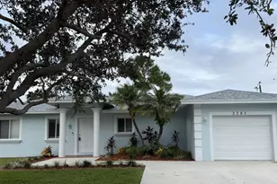 2285 SE Lucaya St, Port Saint Lucie, FL 34952 - Photo 1