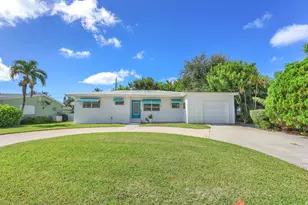 1952 Circle Dr, North Palm Beach, FL 33408 - Photo 1