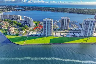 123 Lakeshore Dr, North Palm Beach, FL 33408 - Photo 1