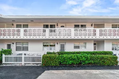 35 SE 13th Street #A4, Boca Raton, FL 33432 - Photo 1