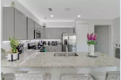 1010 Willow Place, Palm Beach Gardens, FL 33410 - Photo 1