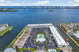 110 Shore Ct, North Palm Beach, FL 33408 - Photo 1