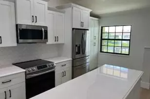 102 Pinecrest Cir, Jupiter, FL 33458 - Photo 1