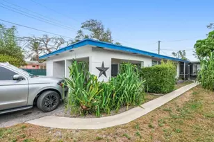 431 SW 1st Ave, Boynton Beach, FL 33435 - Photo 1